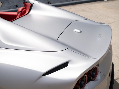 Used 2022 Ferrari 812 GTS RWD image 16