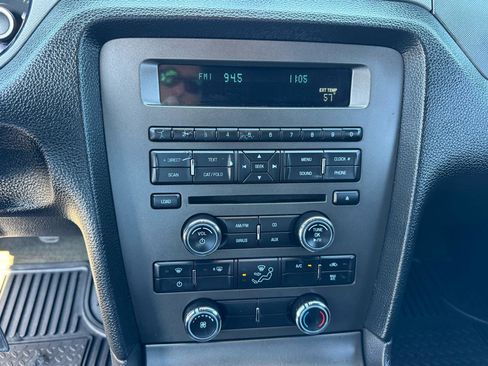 Used 2013 Ford Mustang GT image 19