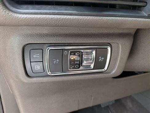 Used 2024 Lincoln Corsair Grand Touring w/ Equipment Group 301A AWD/4WD image 31