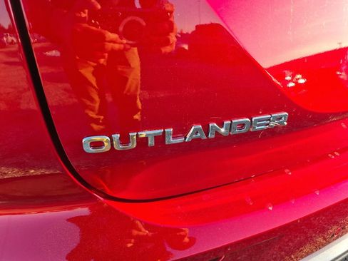 New 2026 Mitsubishi Outlander SE FWD image 30
