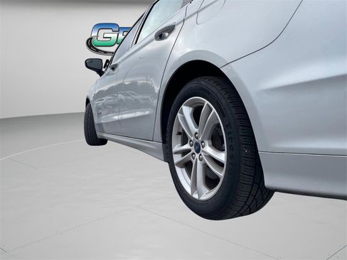 Used 2018 Ford Fusion S image 29