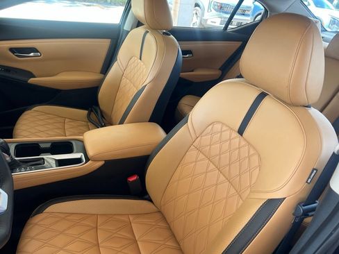 Certified 2023 Nissan Sentra SV w/ SV Premium Package FWD image 5