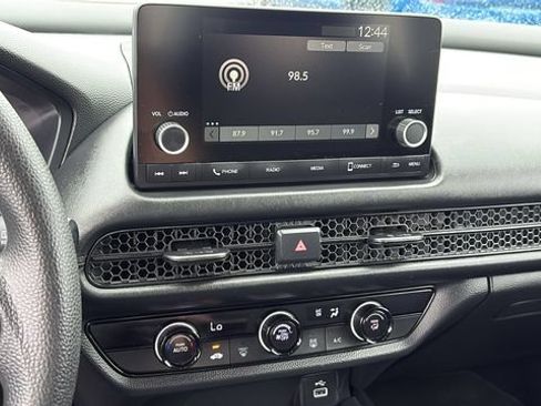 Used 2025 Honda HR-V LX image 15