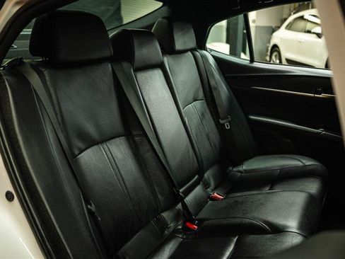 Used 2025 Toyota Camry XSE FWD image 11