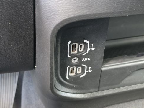 Used 2024 RAM 2500 Big Horn image 29