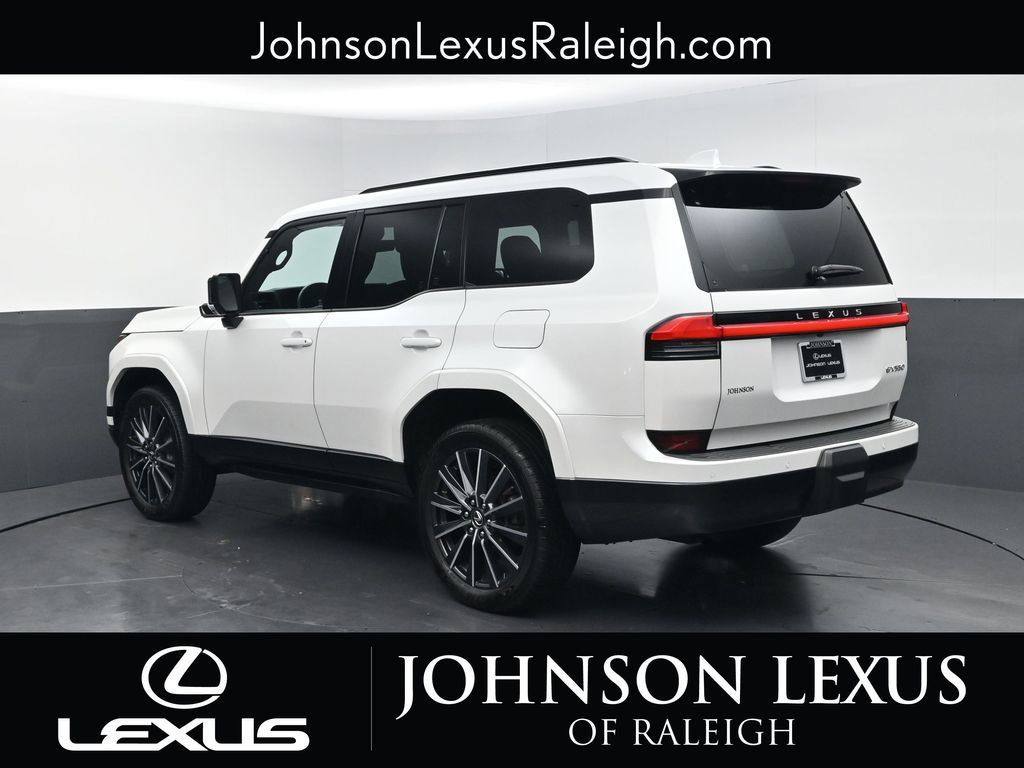 Used 2024 Lexus GX 550 w/ Cold Area Package AWD/4WD image 7