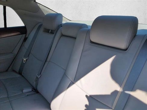 Used 2011 Toyota Avalon image 15