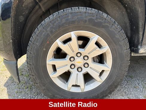 Used 2018 Chevrolet Colorado LT w/ Luxury Package, Chrome AWD/4WD image 11