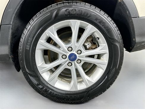 Used 2018 Ford Escape SE image 28