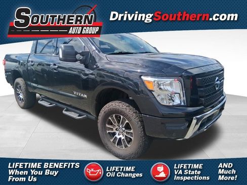 Used 2022 Nissan Titan SV w/ SV Convenience Package AWD/4WD image 1