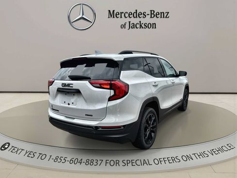 Used 2021 GMC Terrain SLE w/ Driver Convenience Package AWD/4WD image 8