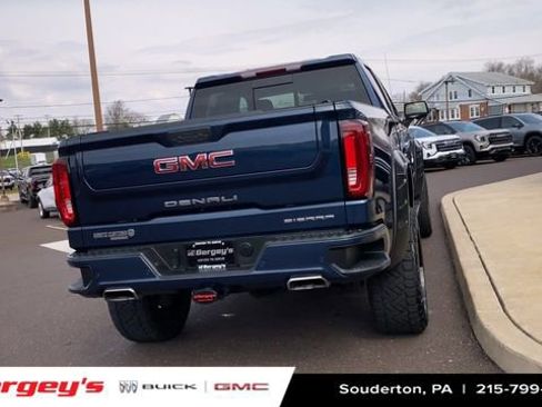 Used 2021 GMC Sierra 1500 Denali AWD/4WD image 9