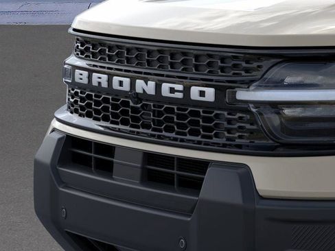 New 2025 Ford Bronco Sport Outer Banks w/ Outer Banks Tech Package+ image 17
