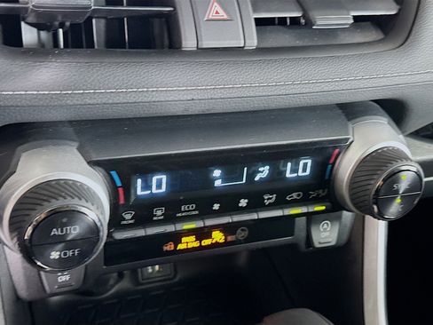 Used 2024 Toyota RAV4 XLE image 21