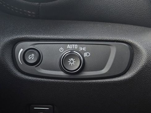 Used 2022 Chevrolet Blazer Premier w/ Enhanced Convenience Package image 15