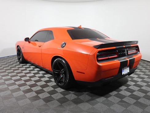 Used 2017 Dodge Challenger SRT Hellcat RWD image 7