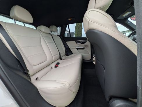 Certified 2024 Mercedes-Benz GLC 300 image 20