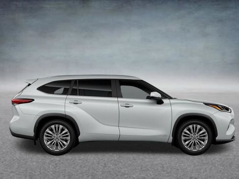 New 2026 Toyota Highlander Platinum AWD/4WD image 15