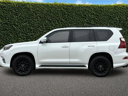 Used 2022 Lexus GX 460 w/ Black Line Special Edition AWD/4WD image 7