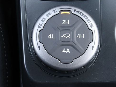 New 2025 Ford Bronco Badlands image 21