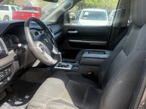 Used 2015 Toyota Tundra SR5 w/ SR5 Upgrade Package AWD/4WD image 15