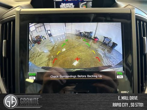 Used 2024 Subaru Forester Touring w/ Convenience Package image 12