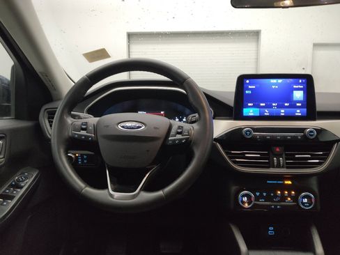 Used 2021 Ford Escape SE w/ Convenience Package FWD image 22