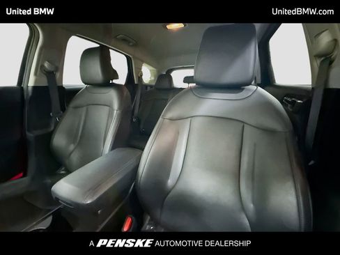 Used 2023 Kia Sportage EX image 5