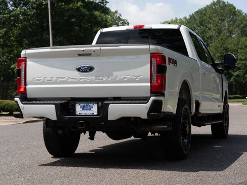 Used 2023 Ford F250 Lariat w/ Lariat Ultimate Package AWD/4WD image 6
