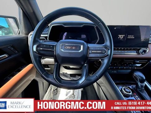 Used 2024 GMC Canyon AT4 AWD/4WD image 9