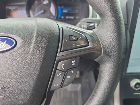 Certified 2021 Ford Edge SE image 21