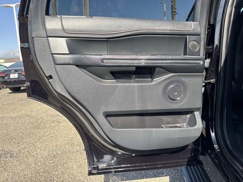 Certified 2022 Ford Expedition Limited image 23