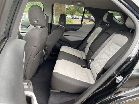 Used 2021 Chevrolet Equinox LT FWD image 16