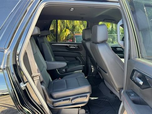 Used 2025 Chevrolet Tahoe RST w/ Comfort Package RWD image 16