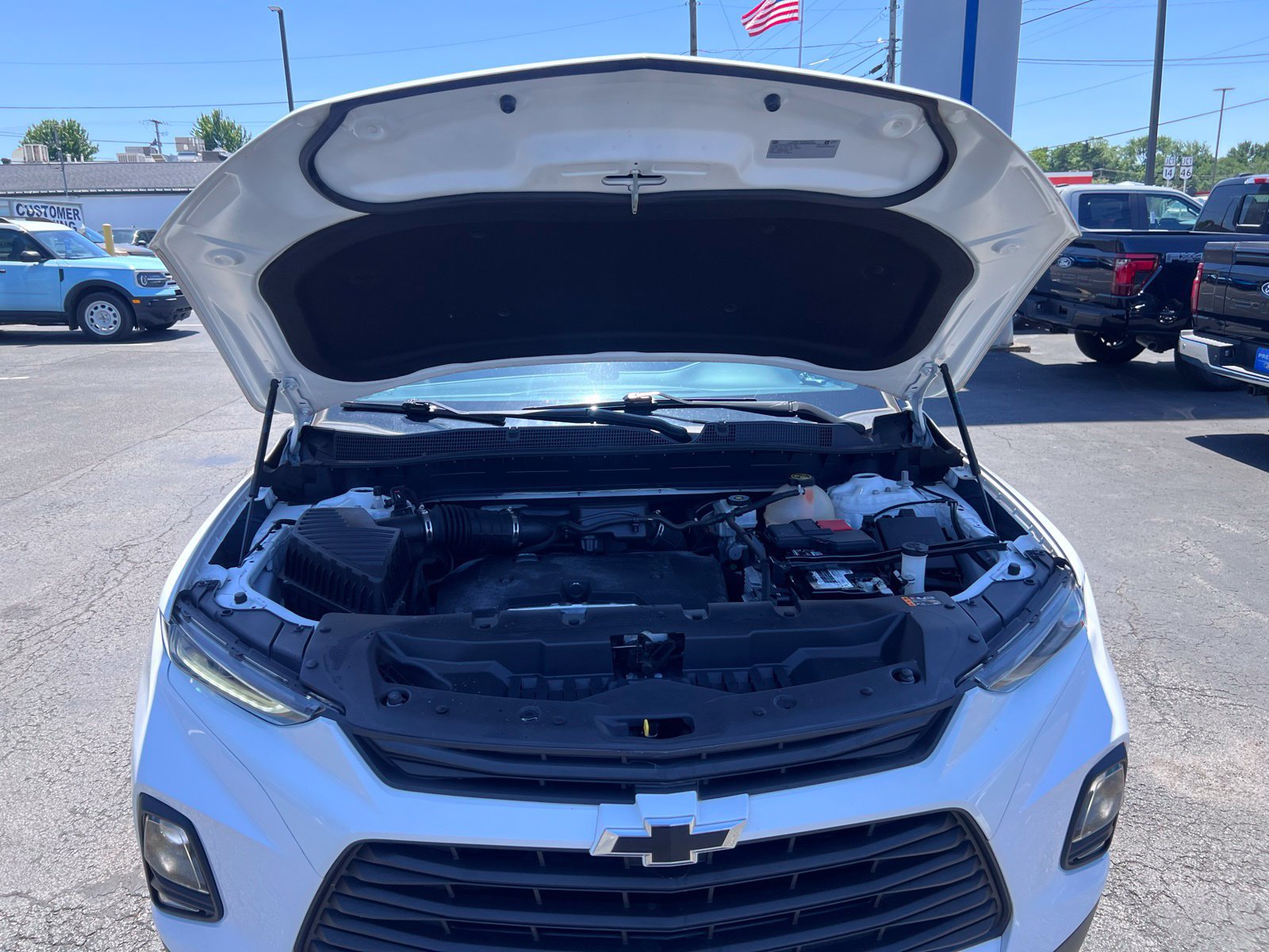 Used 2019 Chevrolet Blazer LT FWD image 4