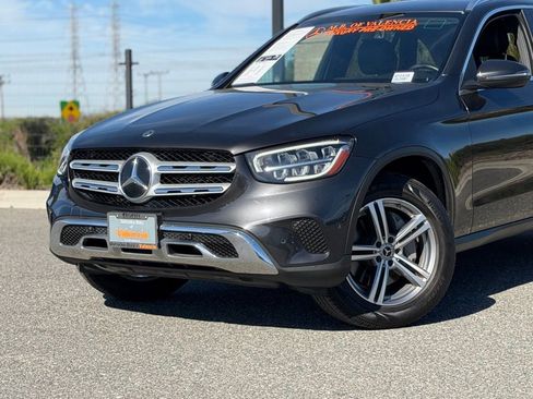 Used 2021 Mercedes-Benz GLC 300 image 3