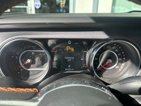 Used 2022 Jeep Gladiator Mojave w/ LED Lighting Group AWD/4WD image 18