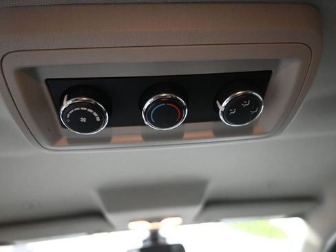 Used 2020 Dodge Journey SE w/ SE Popular Equipment Group image 28