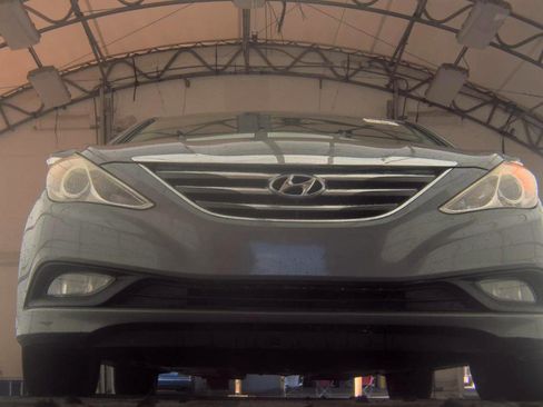Used 2014 Hyundai Sonata SE w/ Premium Package 04 image 3