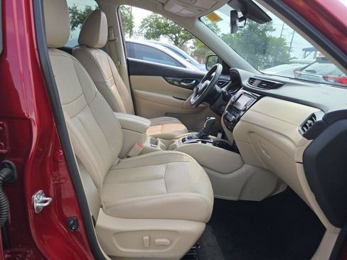 Used 2019 Nissan Rogue SL w/ Premium Package FWD image 12