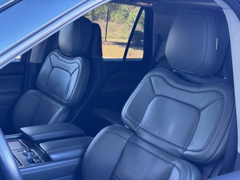 Used 2023 Lincoln Navigator Black Label image 20