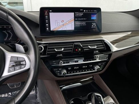 Used 2021 BMW 540i image 17