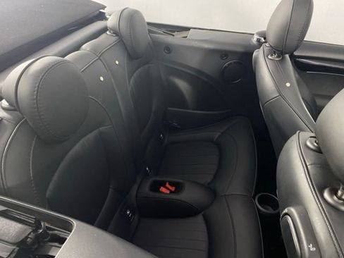 Used 2024 MINI Cooper S w/ Signature Upholstery Package FWD image 17