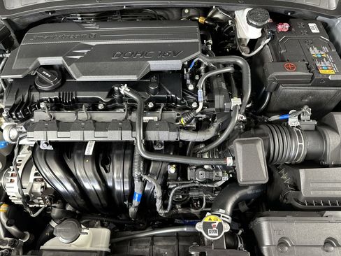 Used 2025 Hyundai Elantra SEL FWD image 28