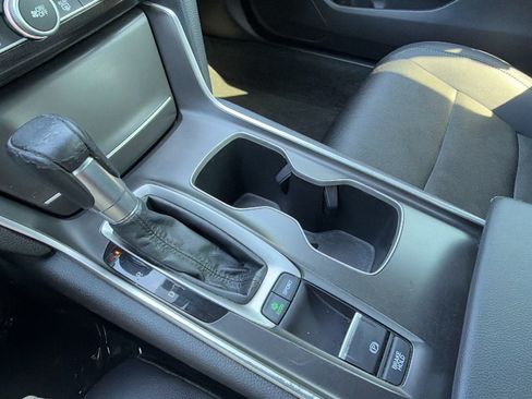 Used 2020 Honda Accord Sport image 28