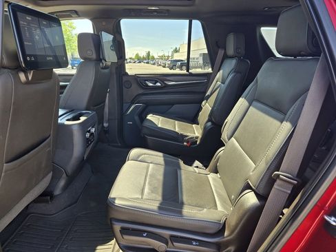Used 2021 GMC Yukon Denali w/ LPO, Illumination Package AWD/4WD image 5