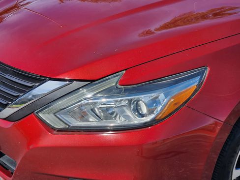 Used 2016 Nissan Altima 2.5 SV w/ Convenience Package image 7