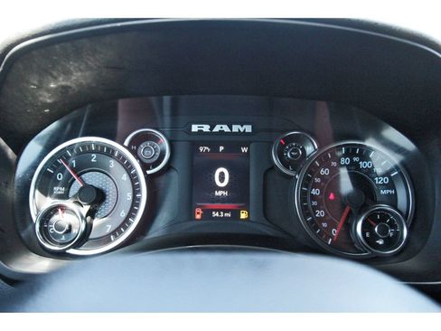 Used 2024 RAM 2500 Tradesman w/ Chrome Appearance Group AWD/4WD image 18