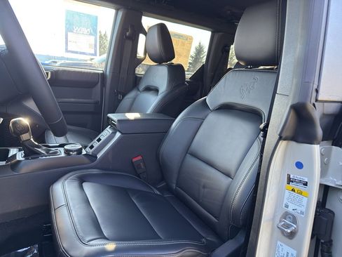 New 2025 Ford Bronco Outer Banks image 16