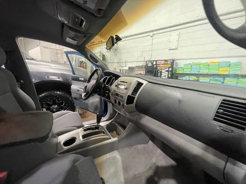 Used 2005 Toyota Tacoma 4x4 Double Cab image 7